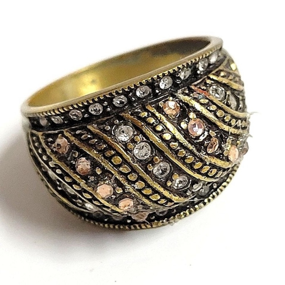 GENUINE HEIDI DAUS COCKTAIL RING